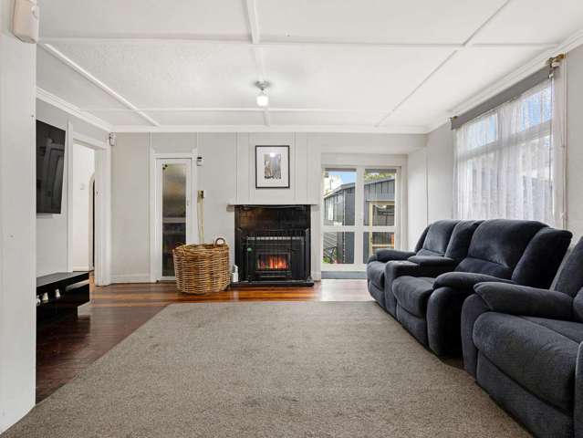 905 Queen Street East Parkvale_4
