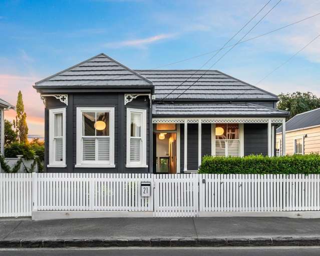 Spacious & Stylish Family Living