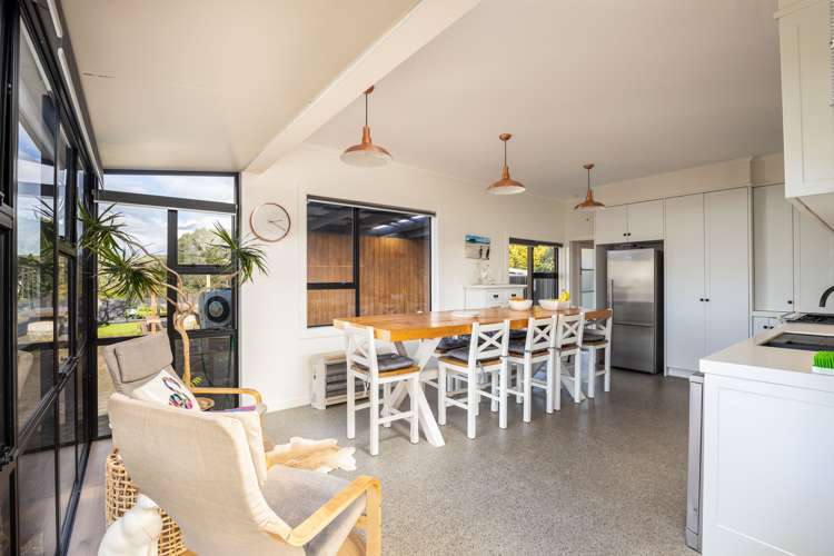 19 Takiroa Street Urenui_3