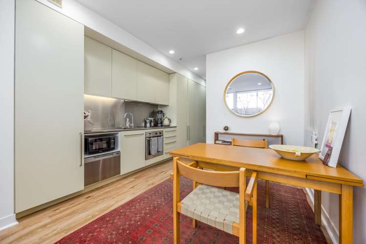 105/22 Fisher Point Drive Freemans Bay_9