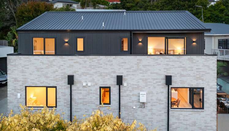 8A Serrata Place Browns Bay_15