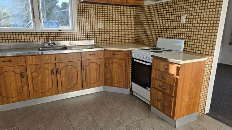1/9 Hyde Street Manurewa East_6