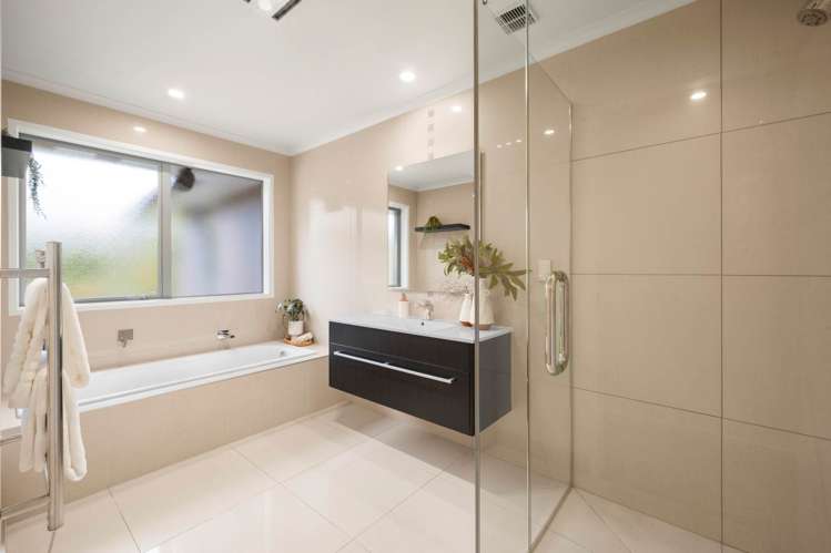 359 MacWhinney Drive Drury_23
