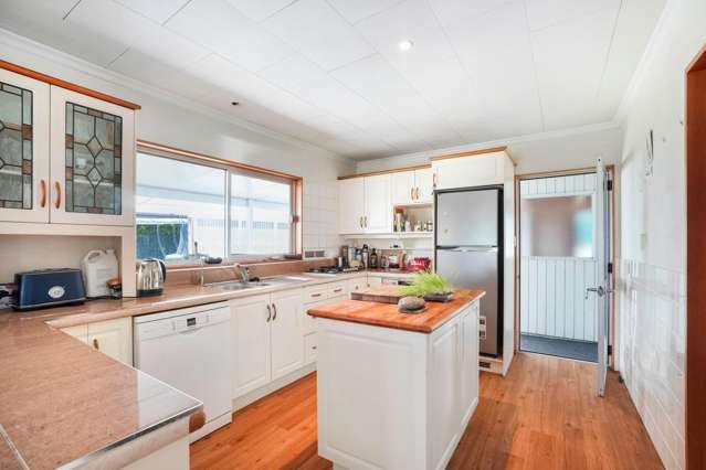 426 Abel Tasman Drive, Takaka Golden Bay_1