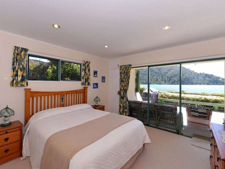 21 The Parade Okiwi Bay_16