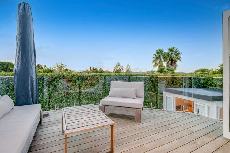 10 Pohutukawa Avenue Red Beach_12