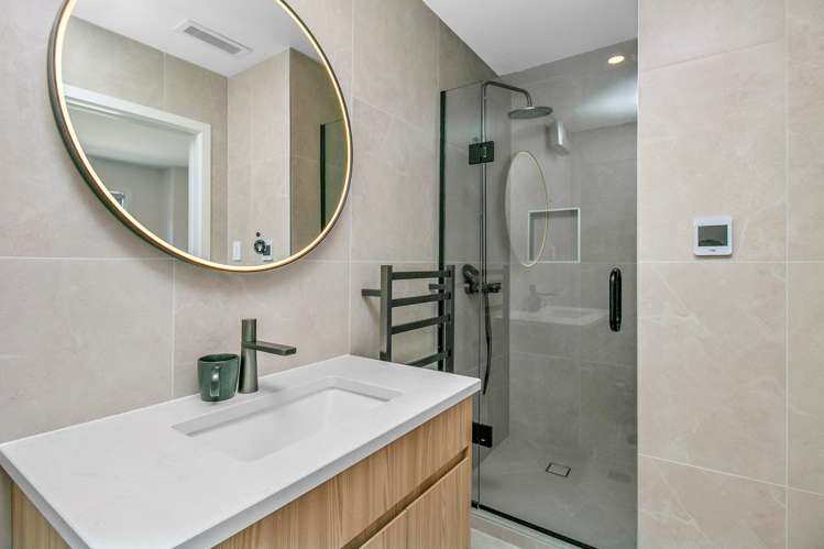 5/12 King Edward Avenue Epsom_13