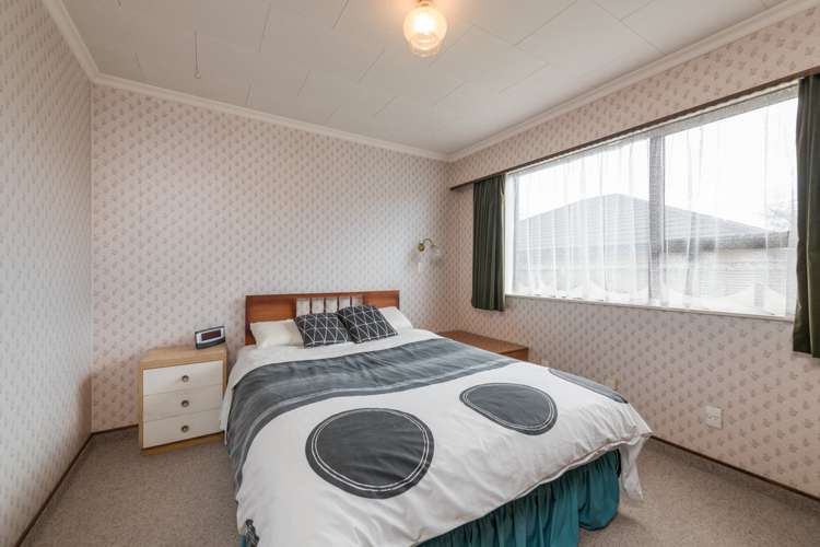 2 Andrew Street Stoke_9