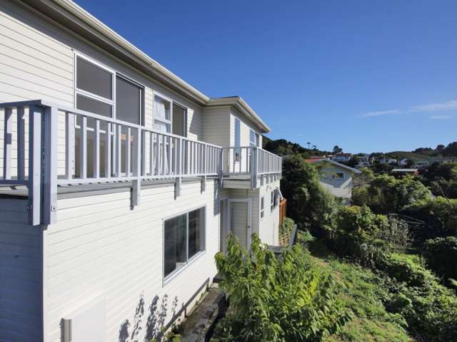 65 Thurleigh Grove Karori_1