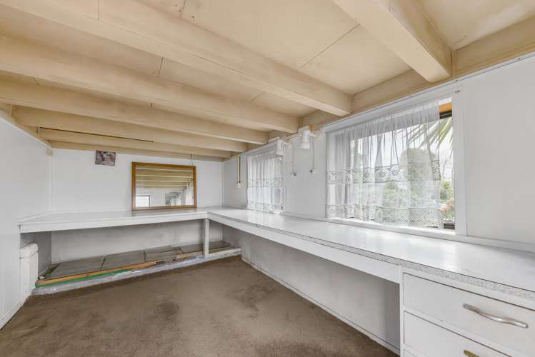 5 Valron Road Te Atatu South_18