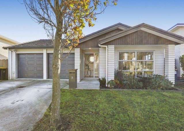 Modern Family Living in the Heart of Addison
