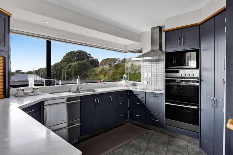 97 Parklands Avenue Bell Block_11