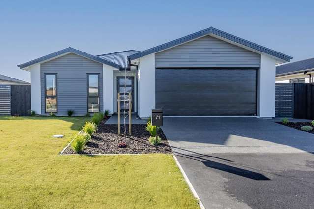Spacious, Sophisticated New Build