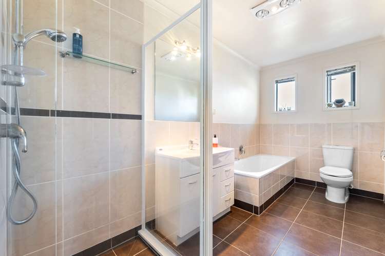 10 The Rise Gulf Harbour_13