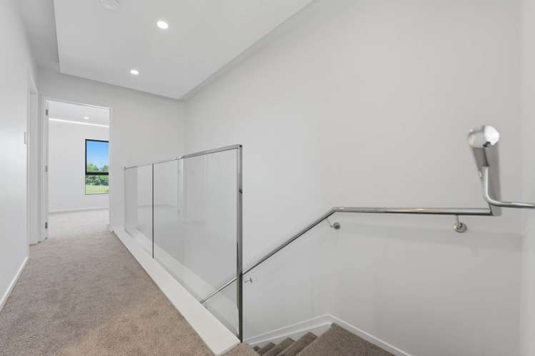 Unit 5/89 Otuwairoa Esplanade Papakura_13