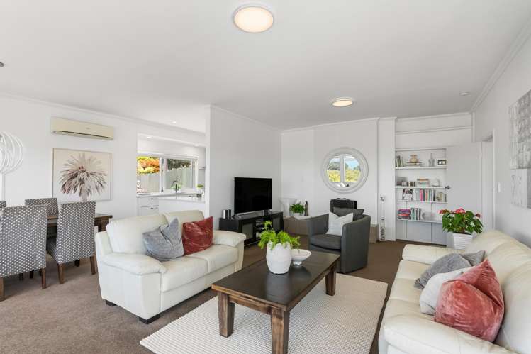 1/1 Eastcliffe Road Castor Bay_6