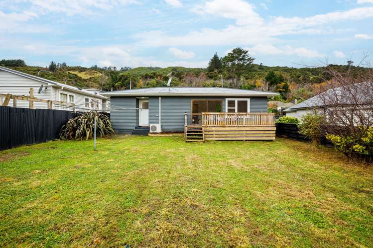 84 Coast Road Wainuiomata_20
