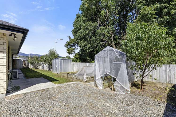 16A Sunstone Crescent Brown Owl_20