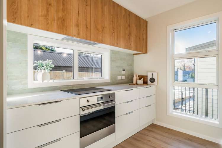 70b Heretaunga Square Silverstream_13