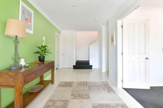 227 Alec Craig Way Gulf Harbour_4