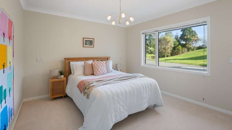 51 Paul Faith Lane Te Horo_18