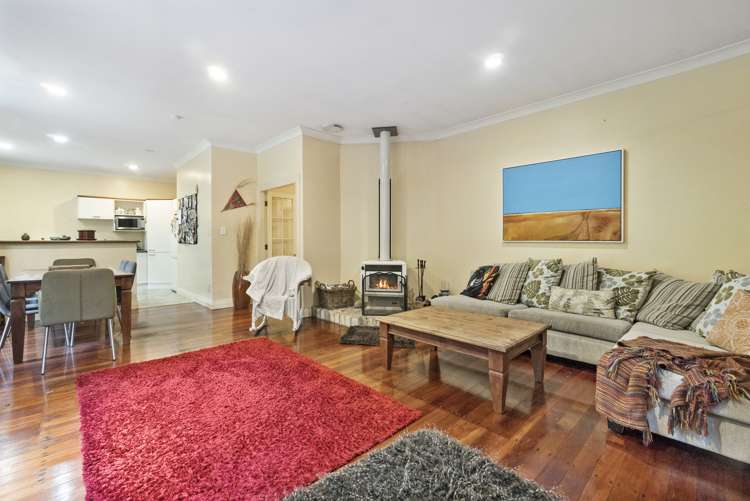 139 Woodlands Park Road Titirangi_8