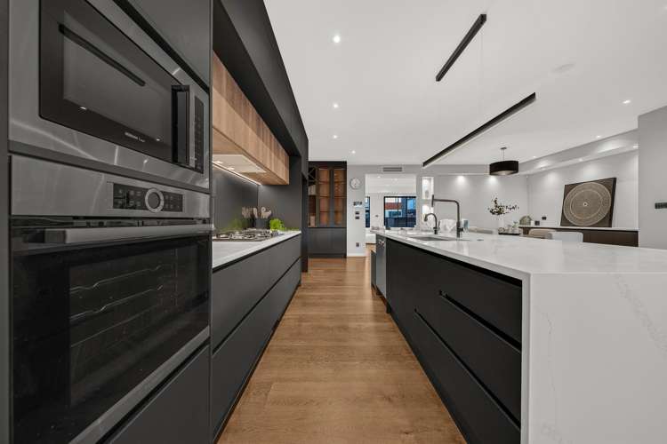 3 Bendridge Street Flat Bush_10