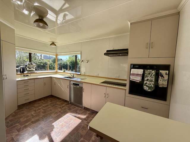 5 Hampton Place 11193_3