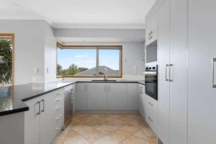 20 Ascot Way Orewa_12