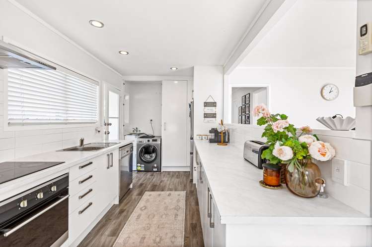 1/31 Captain Scott Road Glen Eden_6