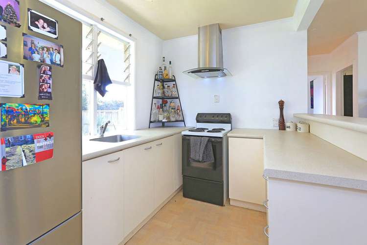 2/23a Rutland Road Mount Wellington_4