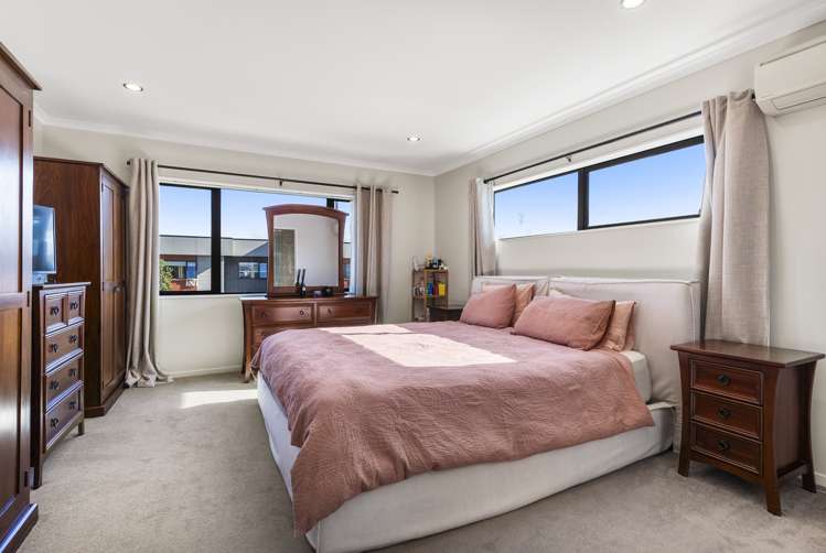 43 Bordeaux Parade Te Atatu South_12