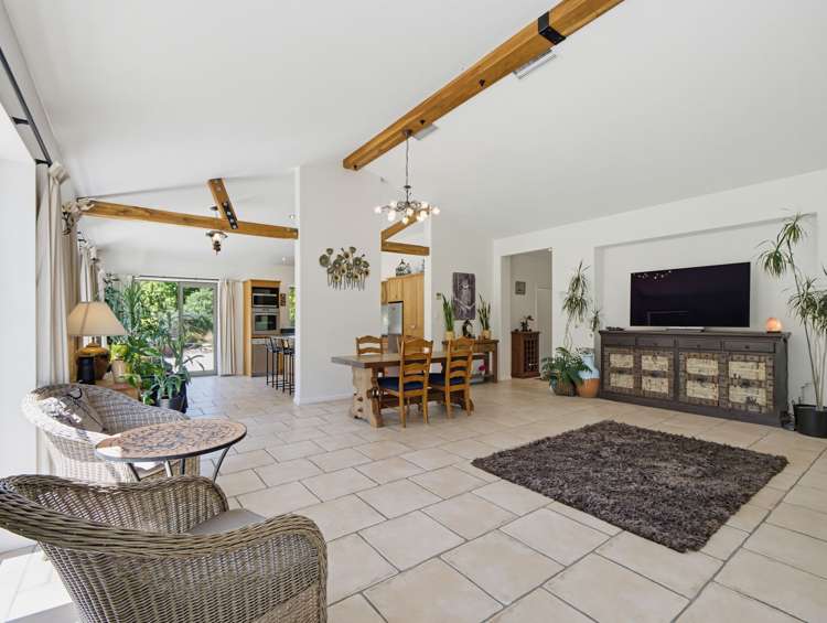 29 Harpers Road_3