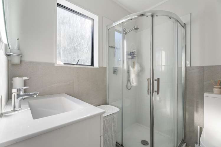 27 Pohutukawa Avenue Cockle Bay_17