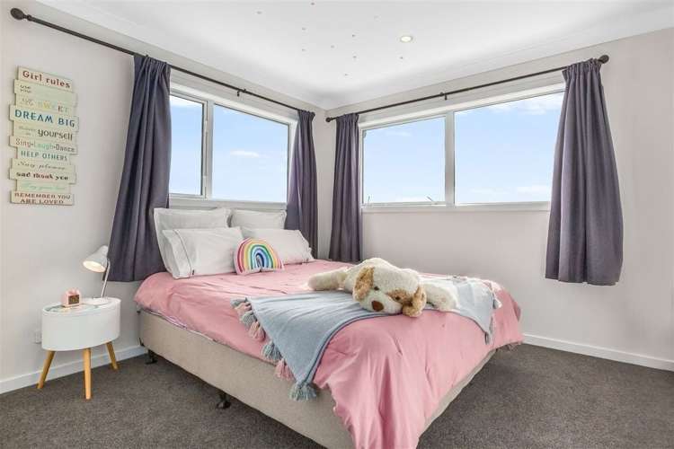 16 Schooner Drive Whitby_9