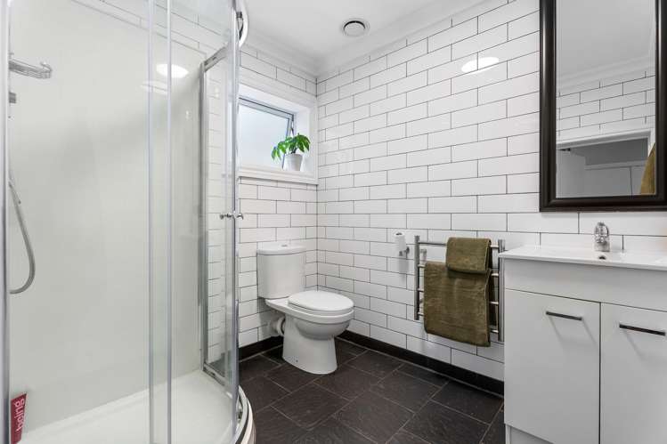 2/52 Maxwelton Drive Mairangi Bay_23