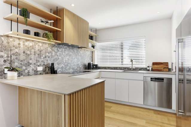 2/2A Crown Street Royal Oak_4