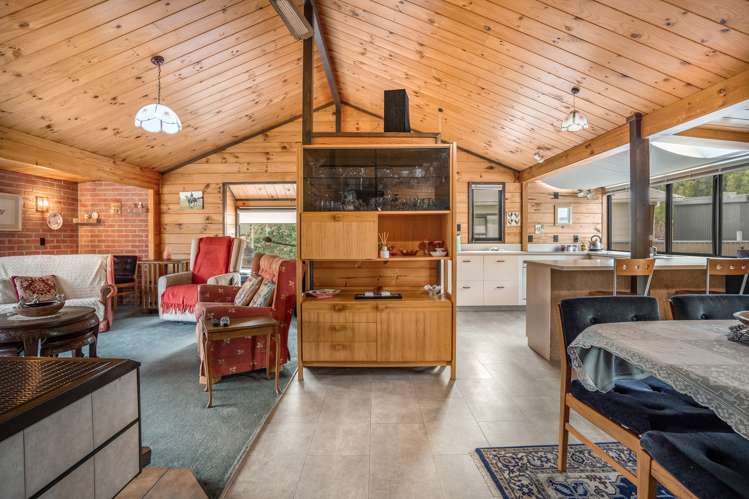 19 Deller Drive Carterton_5