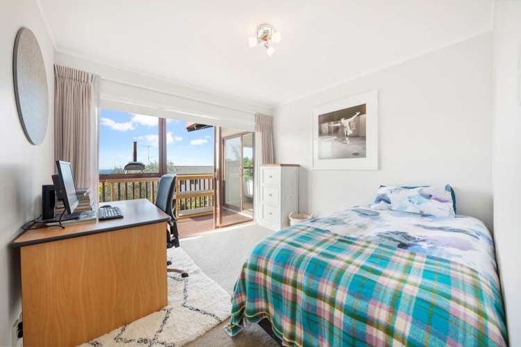 8 Robin Lane Browns Bay_11