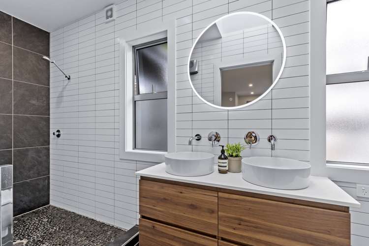 23 Goldleaf Hill Queenstown_15