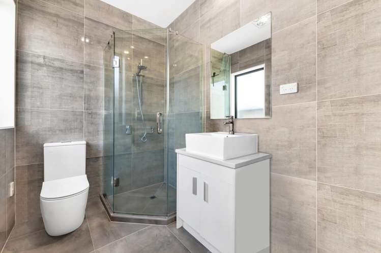 8 Lavey Road Flat Bush_22