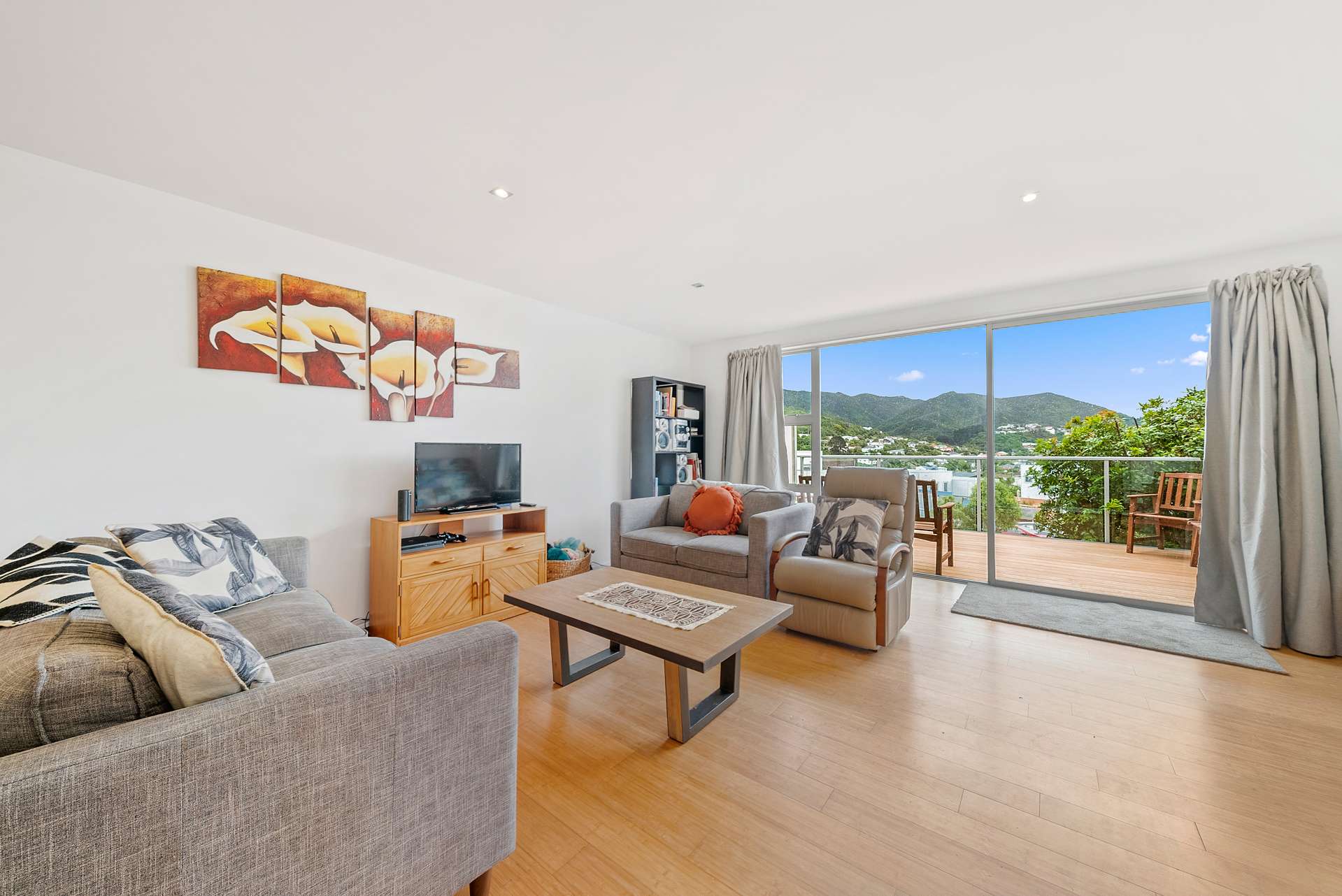 22 Saddleback Grove Karori_0