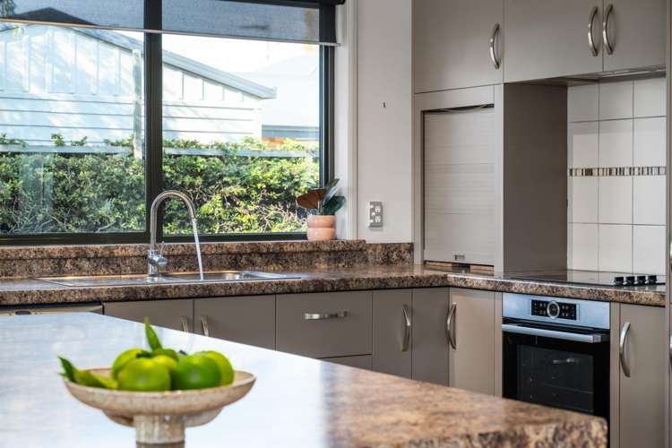 18 Avening Close Blenheim Central_9