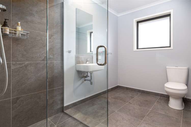 7 Dakota Place Burleigh_16