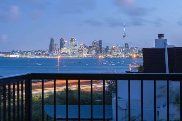 A Modern Masterpiece on Northcote Point