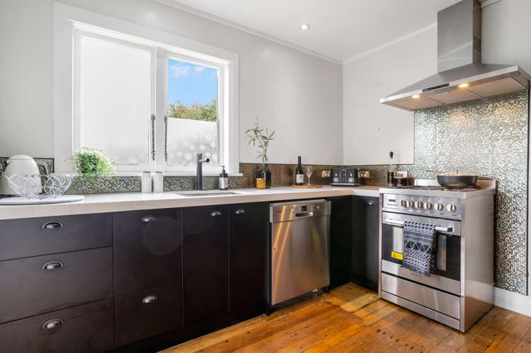 28 Invermay Avenue Mount Roskill_5