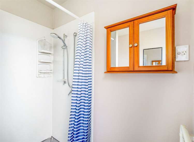 65 Bridge Street Coalgate_6