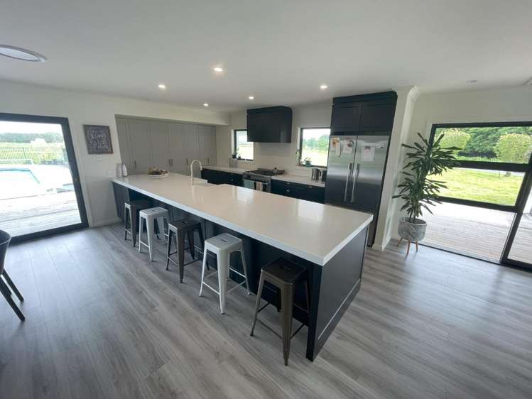 570 Holland Road Eureka_5