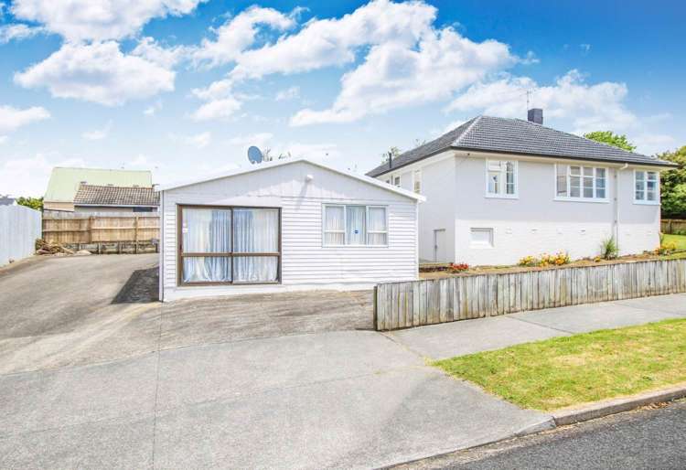 14 Stewart Avenue_0