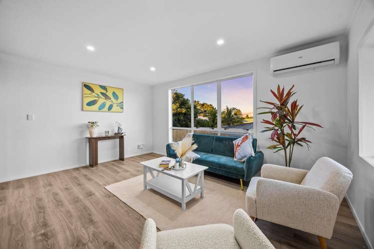 1/2 Enderby Drive Te Atatu Peninsula_11